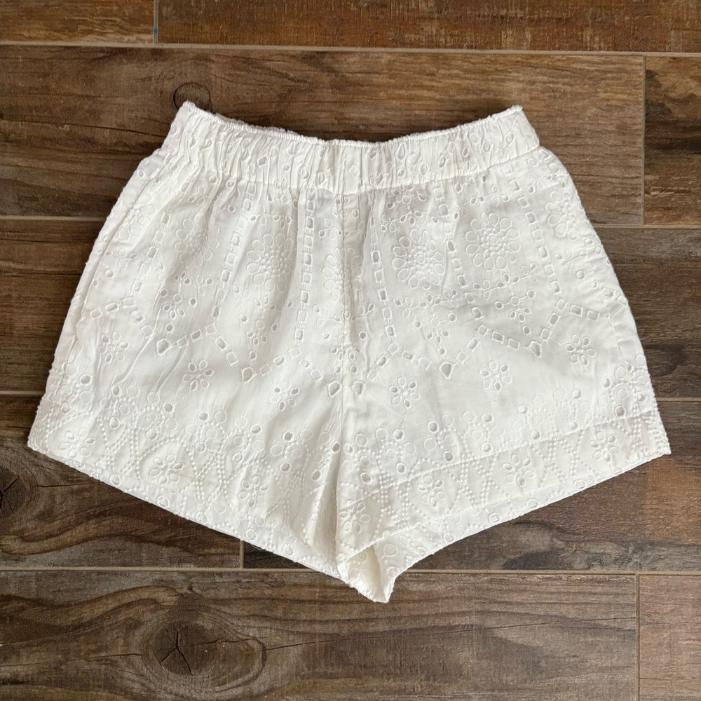 Abercrombie & Fitch Eyelet Pull On Stretch Waist Shorts XS Boho Girly Cottagecor